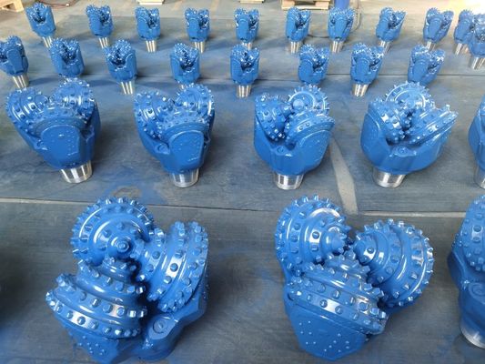 वाटर वेल हार्ड रॉक ड्रिलिंग के लिए 444.5 मिमी ट्राइकोन रॉक बिट