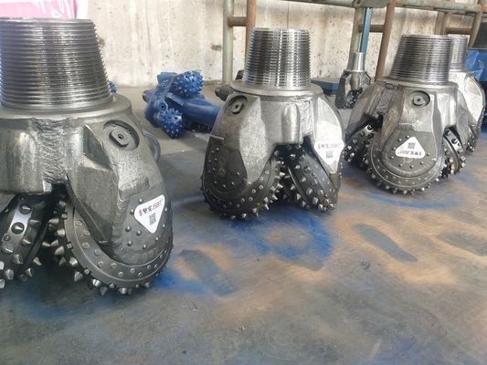 टंगस्टन कार्बाइड ब्लेड ट्राई कोन रॉक बिट 482.6 मिमी Iadc 537