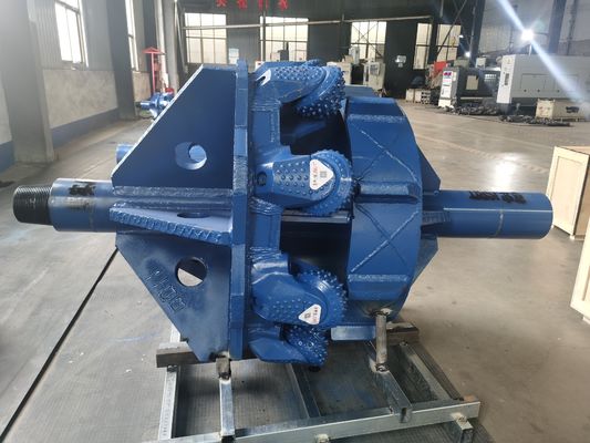 43 इंच 1100 मिमी एचडीडी रॉक रीमर 12 इंच रोलर बिट के साथ