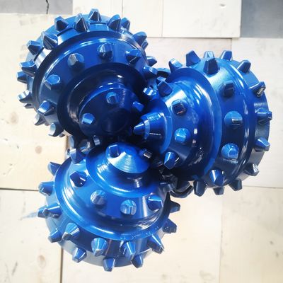 पावर फैक्ट्री IADC437 374mm पानी के कुएं ड्रिलिंग के लिए Tricone रोलर बिट