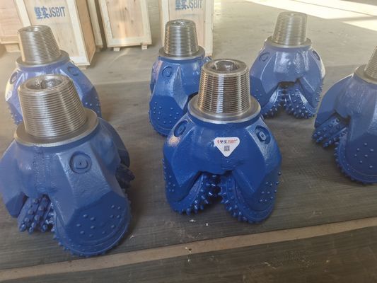 उच्च गुणवत्ता 17.2 इंच IADC537 Tricone रॉक ड्रिलिंग बिट